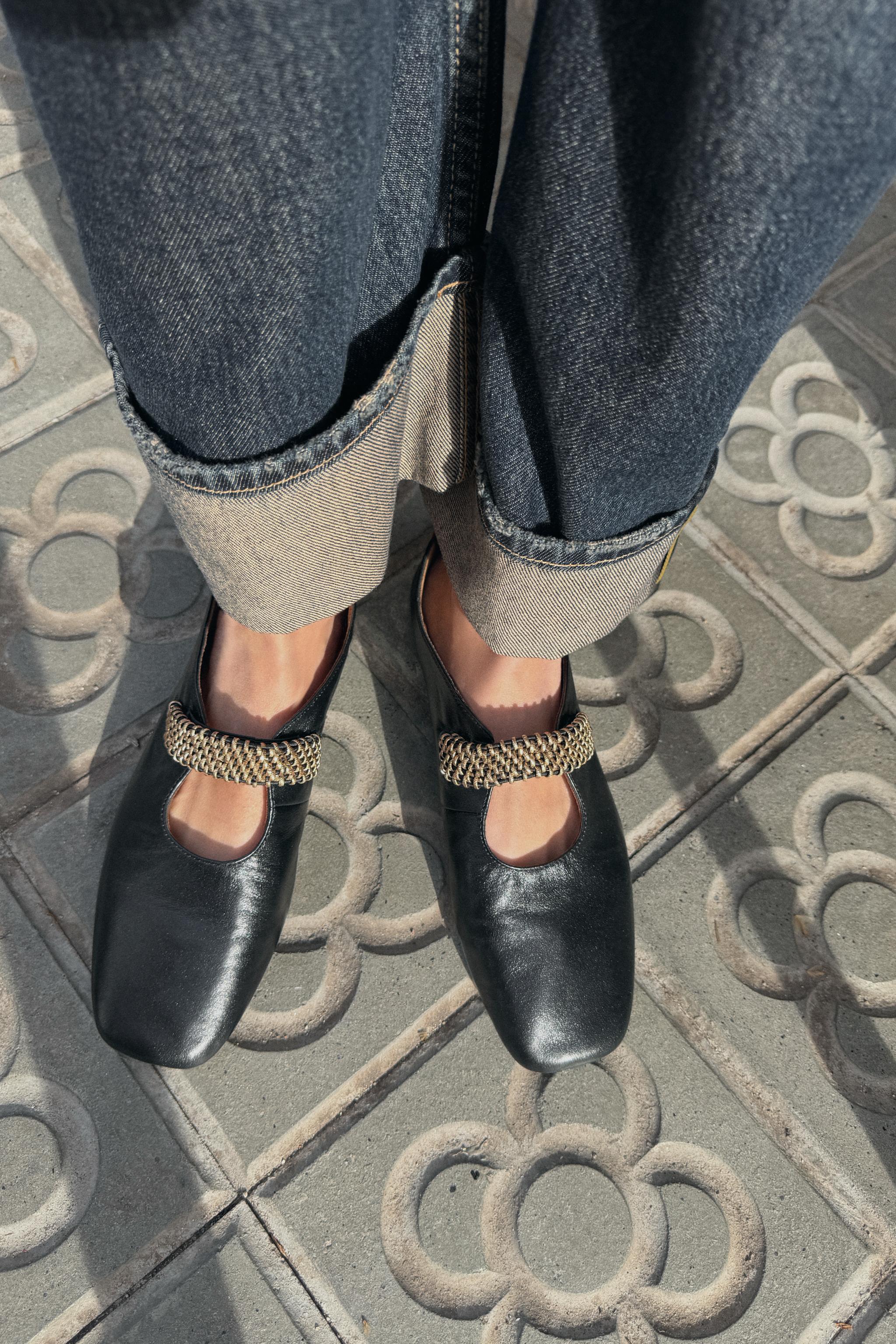 LEATHER BALLET FLATS WITH METAL STRAP